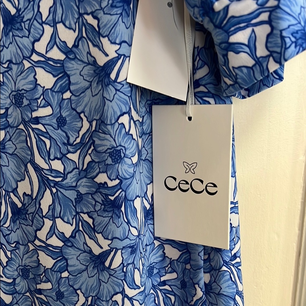 CeCe Blue and White Puff Sleeve Fitted Blouse - Picture 4 of 7